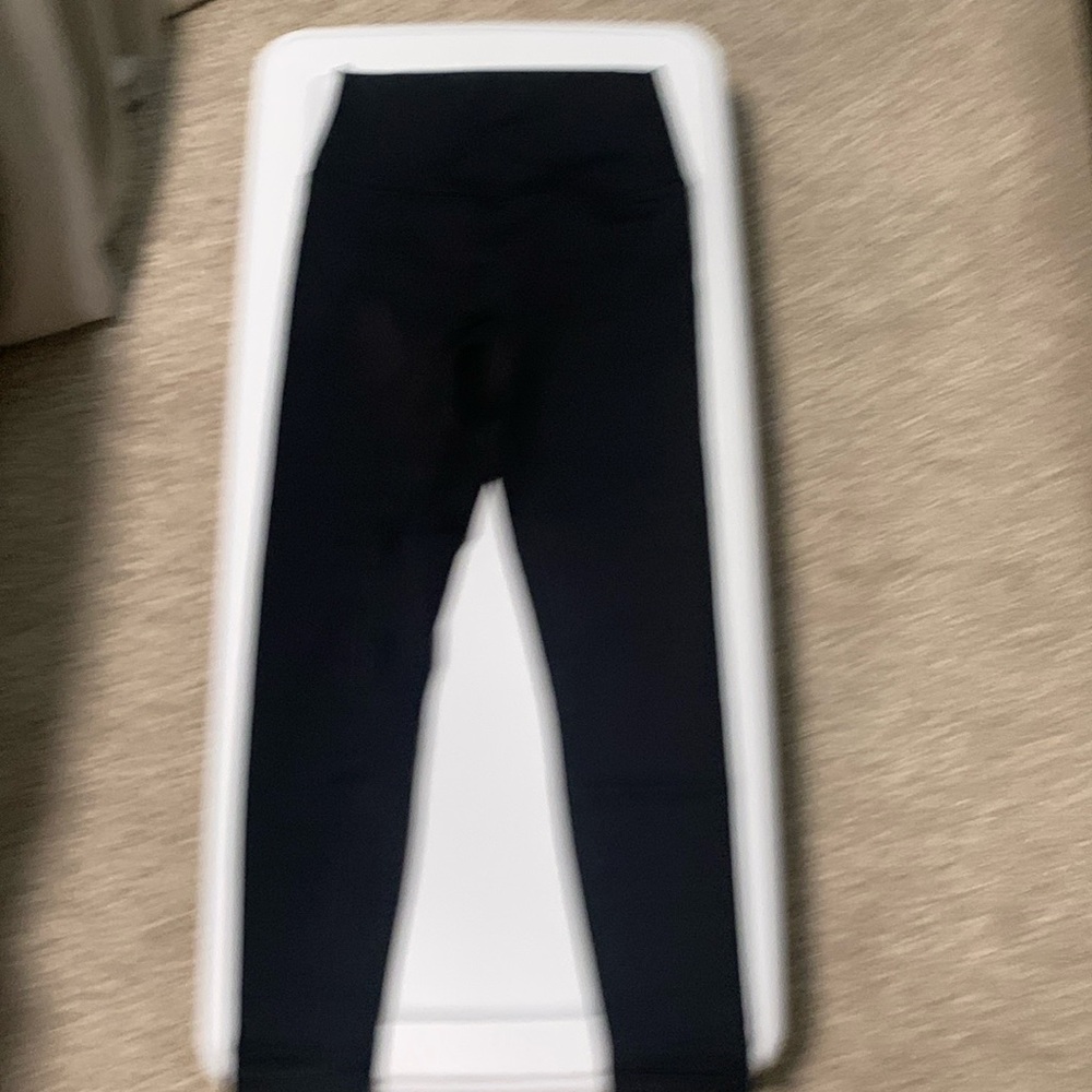 ThirdLove compression leggings. Color: Black. Size Medium. Inseam: 24 inches.